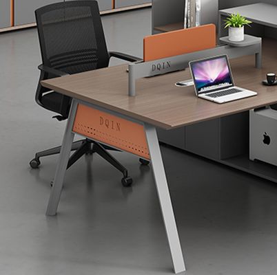 モダンなオフィス家具 多人用 オフィス デスク ワークステーション オフィス パーティション テーブル ワークステーション