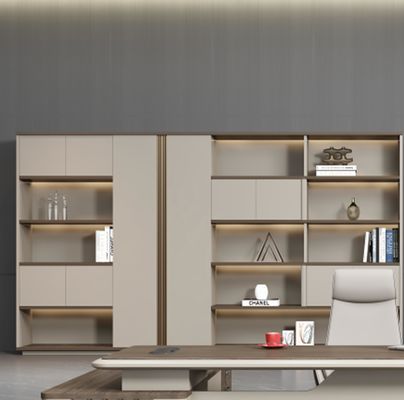 モダンなL形 ディレクター マンジャー オフィス 家具 ソリューション テーブルとチェア セット エグゼクティブ