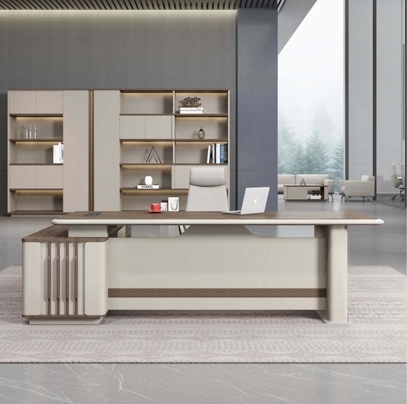 モダンなL形 ディレクター マンジャー オフィス 家具 ソリューション テーブルとチェア セット エグゼクティブ